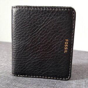 Fossil ~ Black Leather Wallet ~ Button Closure ~